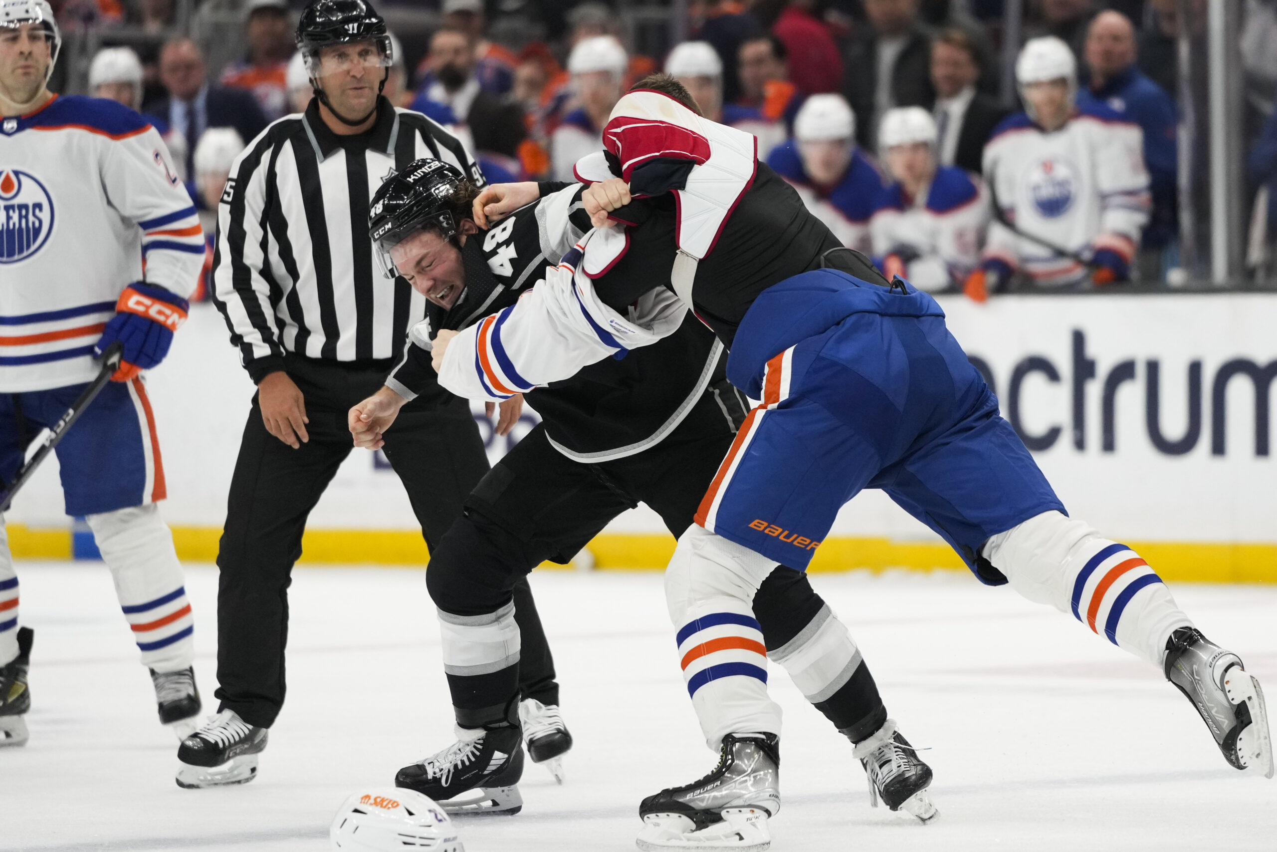 Should the Flyers Re-sign Brendan Lemieux?