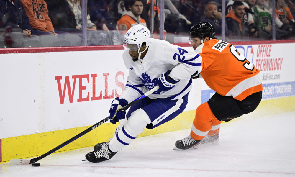 NHL - Philadelphia Flyers winger Wayne Simmonds returns to Los