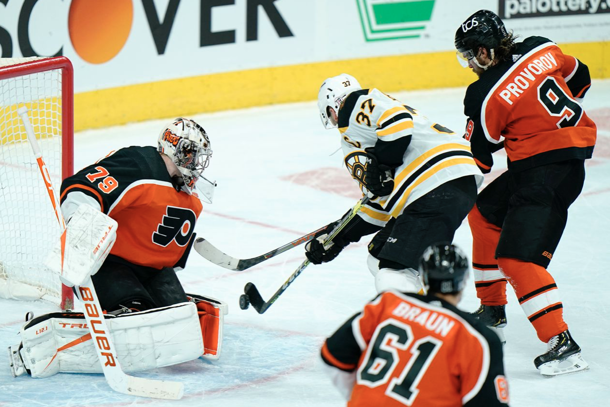 Patrice Bergeron scores winning goal against Flyers. (AP Photo)