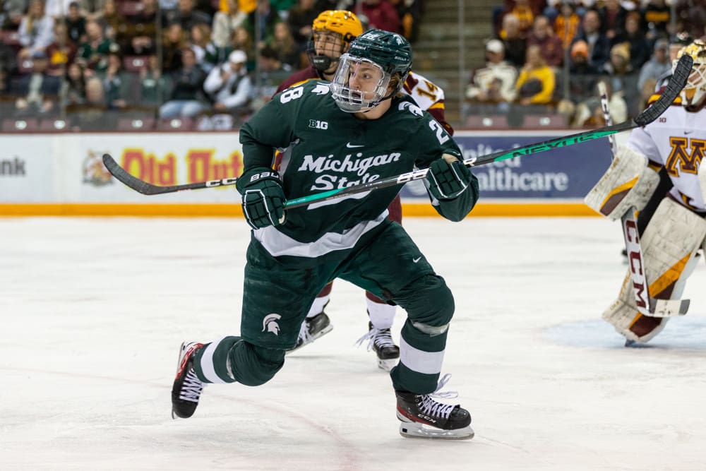 Flyers eyeing MSU F Karsen Dorwart